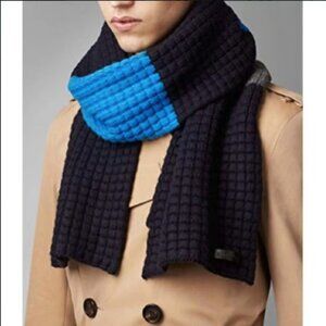 Burberry knitted cashmere waffle black blue long warm wool scarf
